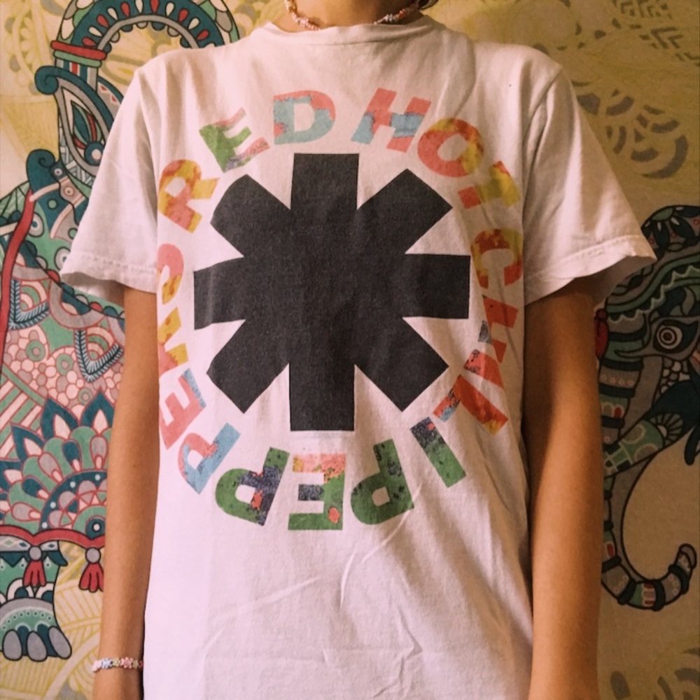 RED HOT CHILI PEPPERS SHIRT